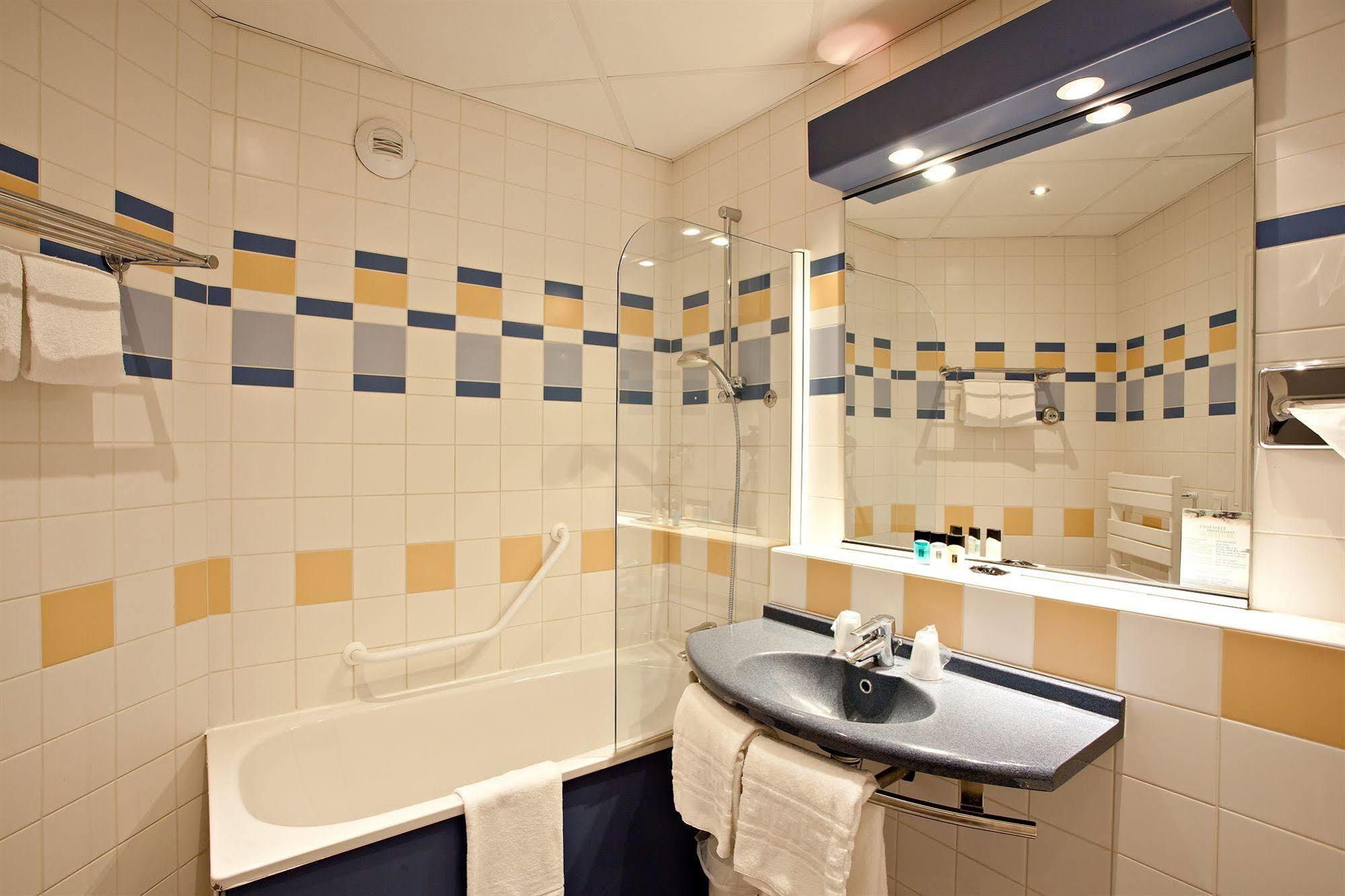 Thalazur Ouistreham - Hotel & Spa エクステリア 写真
